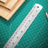  Линейка стальная Deli DL8100Y 1000мм нержавеющая сталь