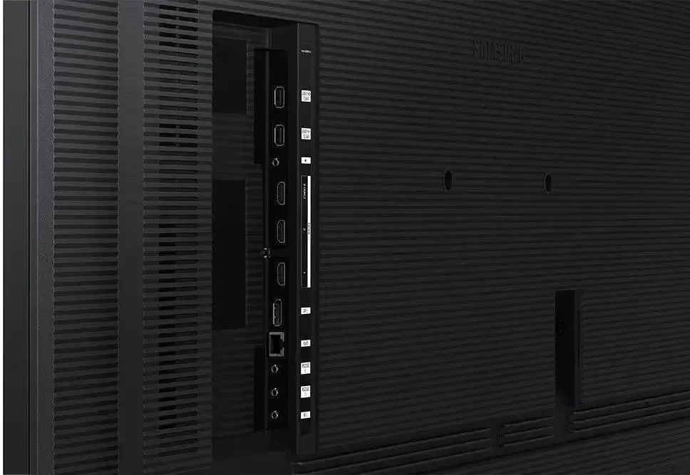 Панель Samsung 55" QM50C черный VA LED 8ms 16:9 DVI HDMI M/M матовая 4000:1 500cd 178гр/178гр 3840x2160 DP RCA Да 4K USB 18.1кг