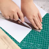 Нож канцелярский Deli E2034 Essential Metal Vivid Mini шир.лез.9мм фиксатор сталь серый