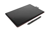 Графический планшет Wacom One by Small USB черный/красный