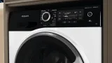 Стиральная машина Hotpoint NSD 7239 ZS VE RU класс: A-30% загр.фронтальная макс.:7кг белый