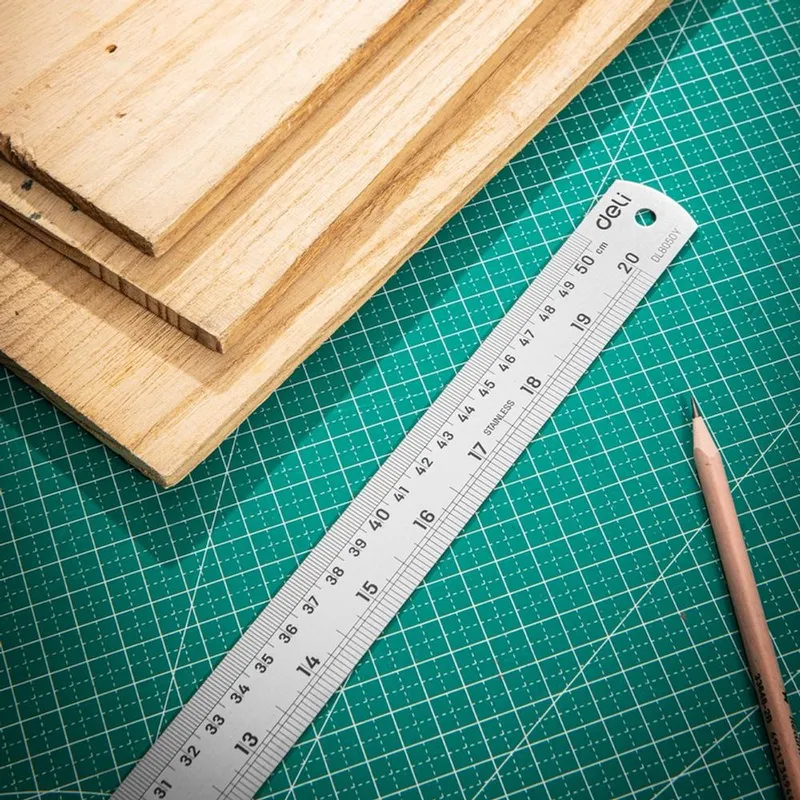  Линейка стальная Deli DL8050Y 500мм нержавеющая сталь