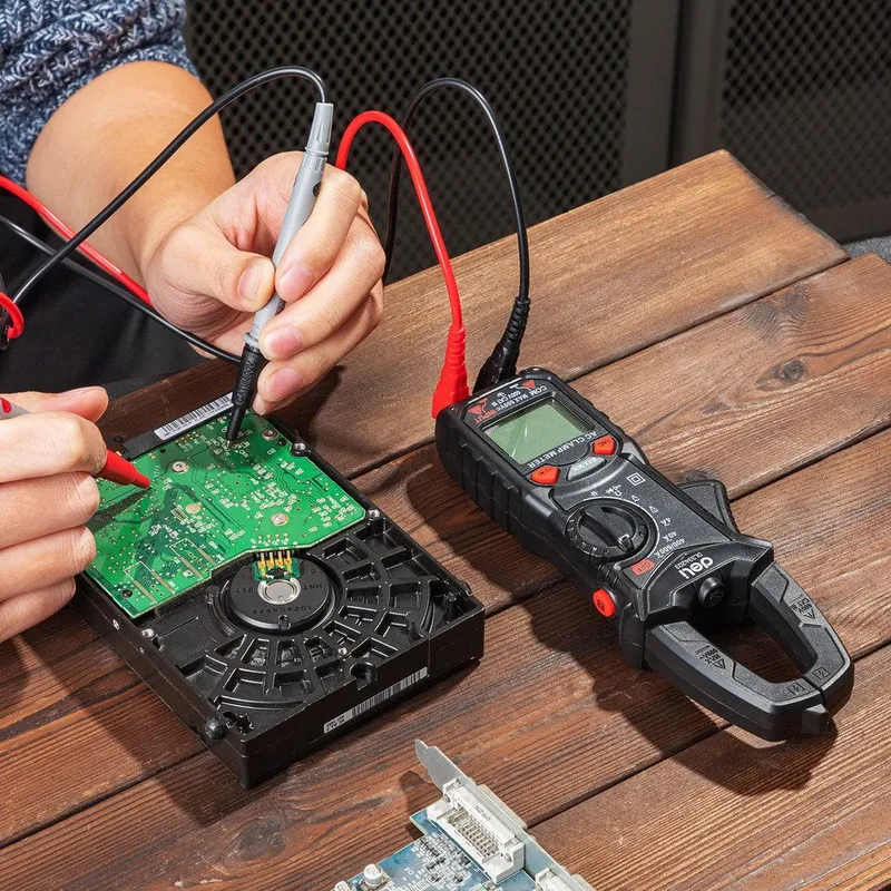  Токоизмерительные клещи цифровые Deli DL334203