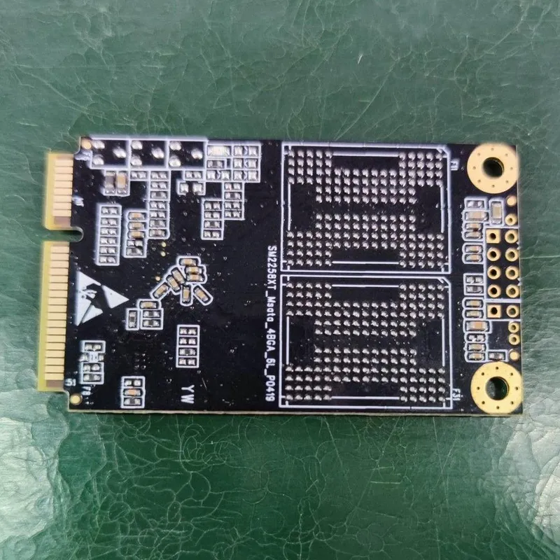 Твердотельный накопитель SSD AMD Radeon 512GB Client SSD mSATA 3D NAND Retail R5MS512G5