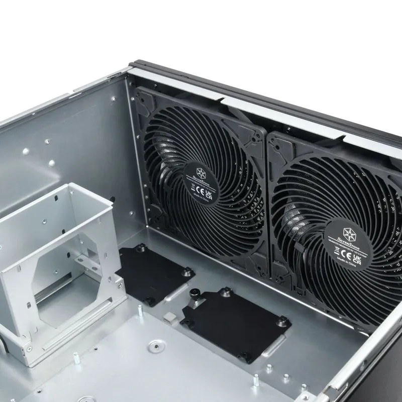 Корпус Silverstone SST-RM51 