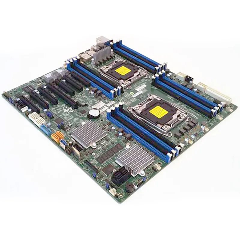 Материнская плата SuperMicro MBD-X10DRH-CT-O E-ATX LGA 2011 16x 288-pin DDR4 DIMM slots Up to 2TB† ECC 3DS LRDIMM, 1TB ECC RDIMM 8x SAS3 (12Gbps) ports 10x SATA3 (6Gbps) ports 5x USB 3.0 ports 4x USB 2.0 ports 1x PCI-E 3.0 x16 6x PCI-E 3.0 x8