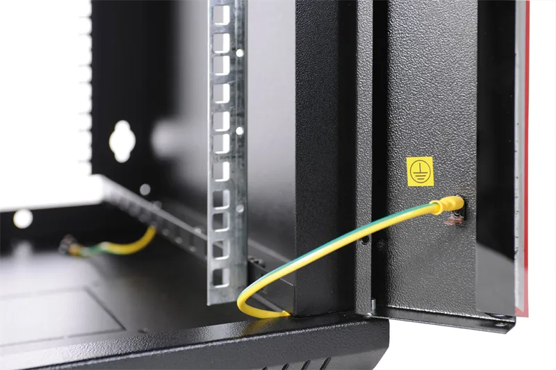 Шкаф телекоммуникационный настенный разборный ЦМО Шкаф телекоммуникационный настенный разборный ЭКОНОМ 15U (600х520) дверь стекло, цвет черный