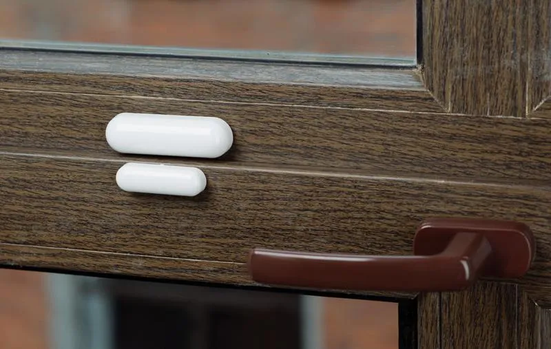 Датчик открытия двери/окна Rubetek RS-3210 белый