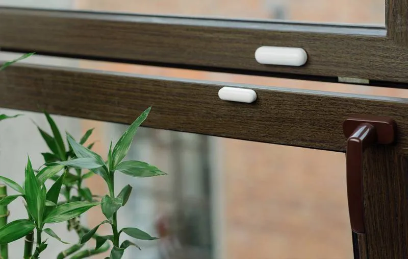 Датчик открытия двери/окна Rubetek RS-3210 белый