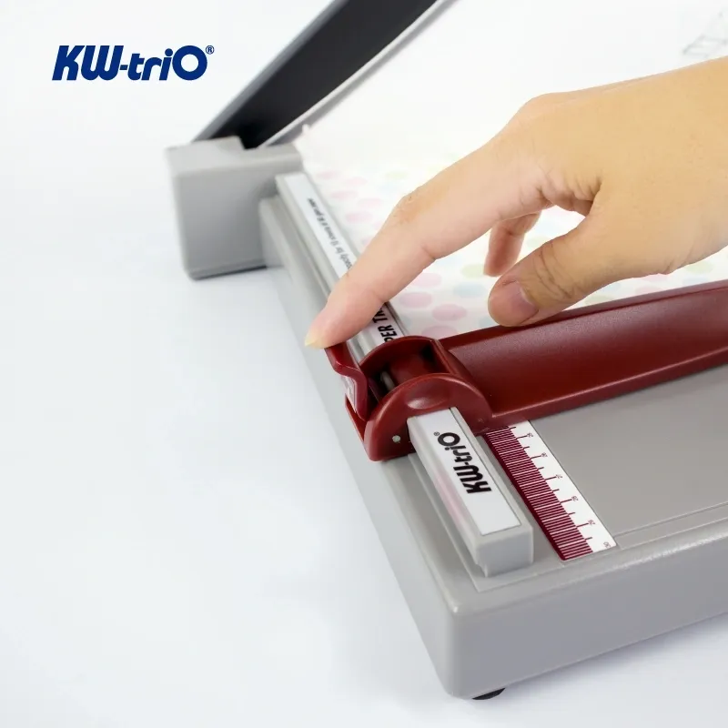 Резак сабельный Kw-Trio 3921 A4/10лист./335мм/ручн.прижим/защитный экран