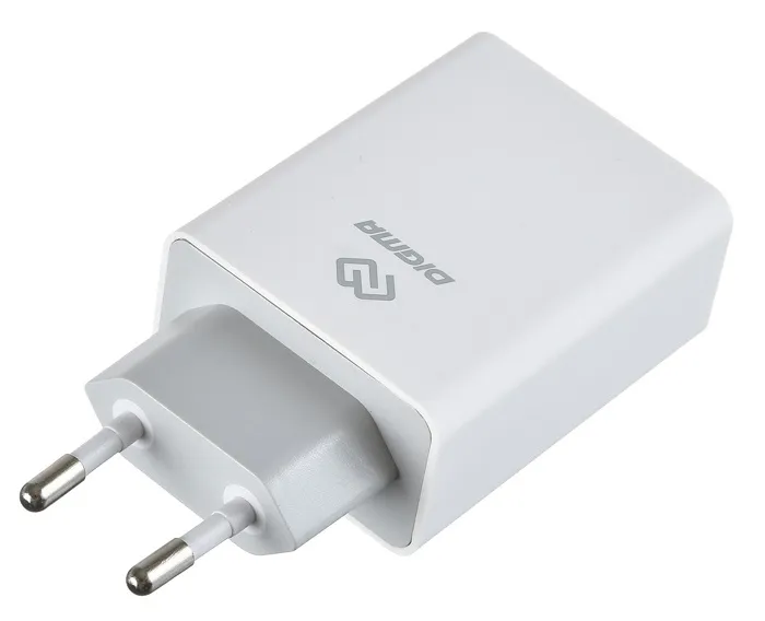 Сетевое зар./устр. Digma DGWC-3U-5A-WG 25W 5A (PD+QC) 3xUSB универсальное белый