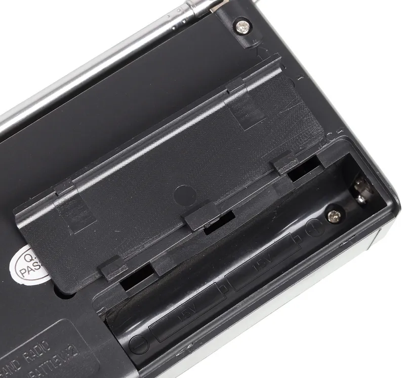 Радиоприемник портативный Hyundai H-PSR130 черный