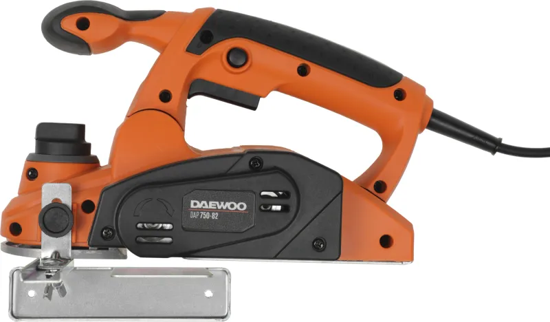 Рубанок Daewoo DAP 750-82 750Вт 82мм 16000об/мин