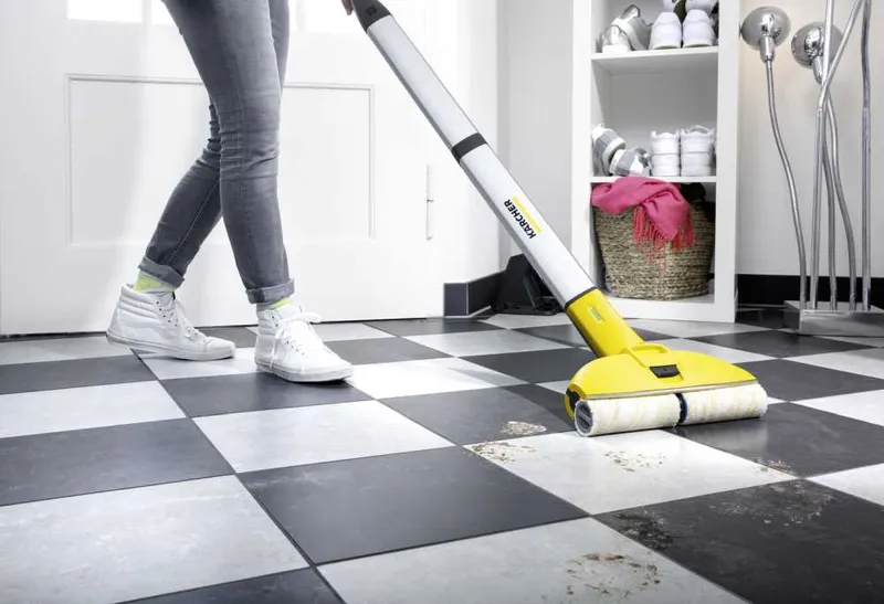 Пылесос-электровеник Karcher FC 3 Cordless желтый