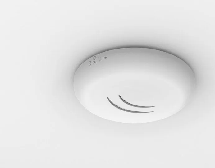 Точка доступа wi-fi MikroTik cAP lite with AR9533 650MHz CPU, 64MB RAM, 1xLAN, built-in 2.4Ghz 802.11b/g/n Dual Chain wireless with 1.5dBi integrated antenna, RouterOS L4, plastic ceiling case, plastic wall case, PoE, PS