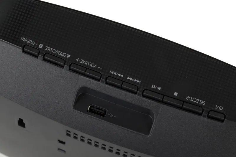 Микросистема Panasonic SC-HC200EE-K черный 20Вт CD CDRW FM USB BT