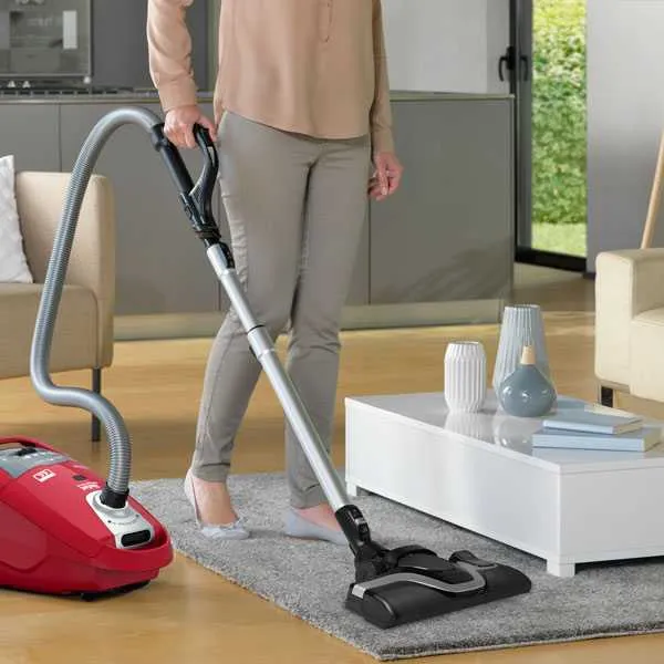 Пылесос Tefal TW7783EA 550Вт красный