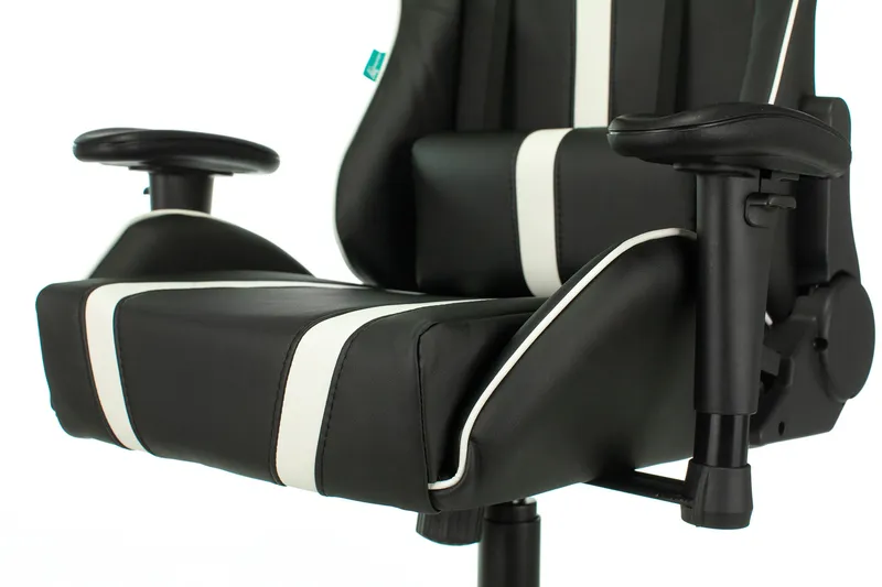 Кресло игровое Zombie A4 черный/белый эко.кожа с подголов. крестов. пластик