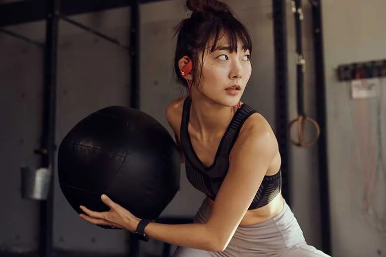Гарнитура вкладыши Beats Powerbeats High-Performance красный беспроводные bluetooth крепление за ухом (MWNX2EE/A)