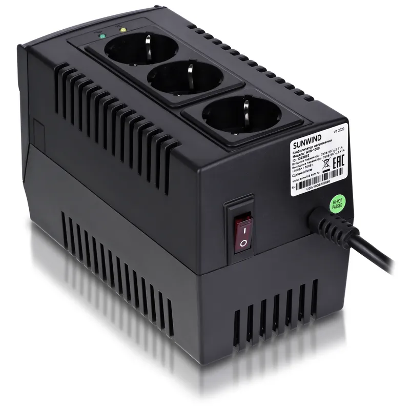 Стабилизатор напряжения SunWind AVR-1000 500Вт 1000ВА черный