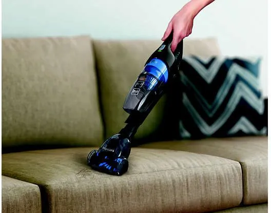 Пылесос ручной Philips FC6169/01 черный