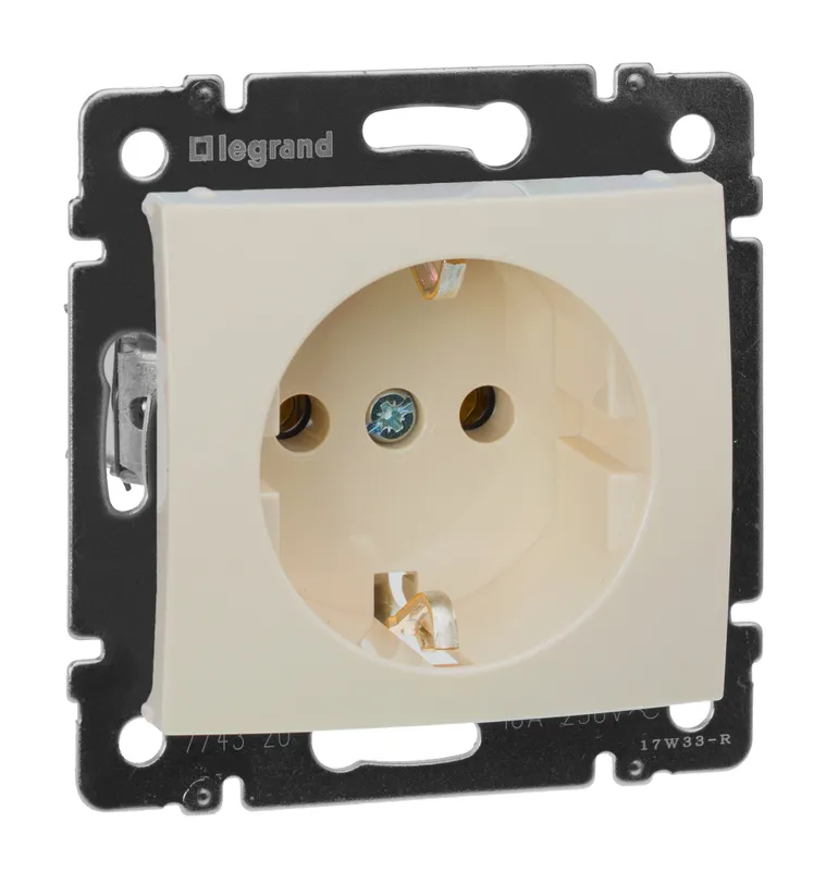 Розетка силов. Legrand Valena 774320 скрыт. зазем. слоновая кость