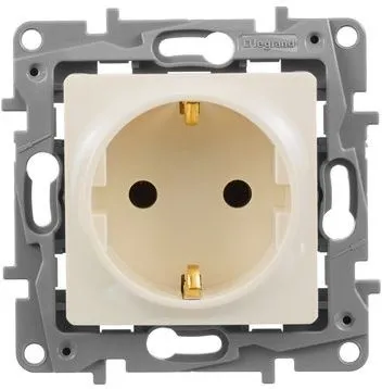 Розетка силов. Legrand Etika 672321 скрыт. зазем. IP21 слоновая кость