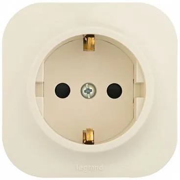 Розетка силов. Legrand Quteo 782250 откр. зазем. штор. IP20 слоновая кость