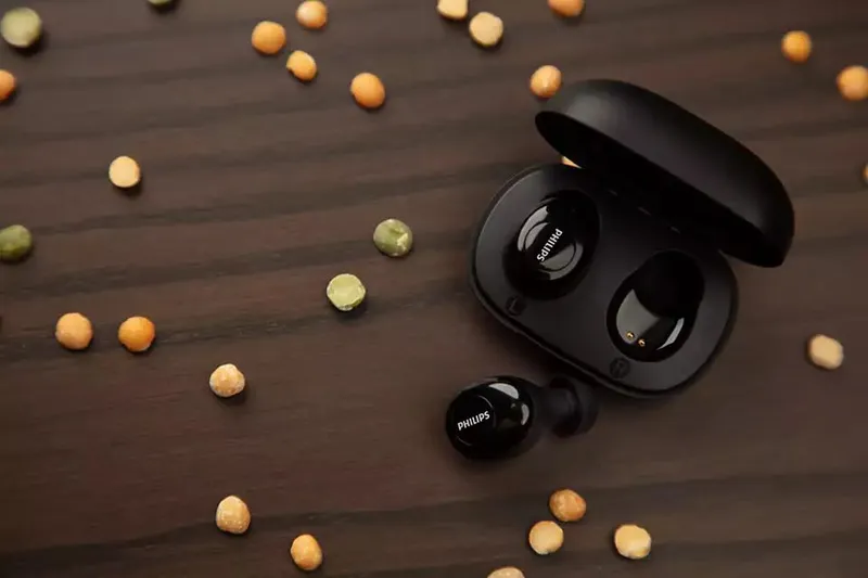 Гарнитура вкладыши Philips TAUT102BK черный беспроводные bluetooth в ушной раковине (TAUT102BK/00)