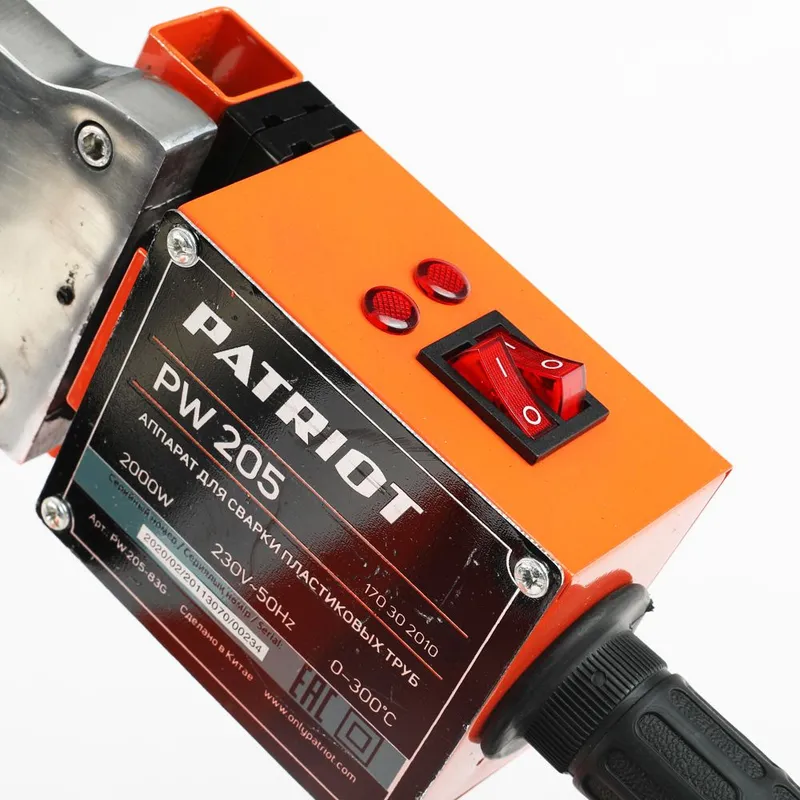 Сварочный аппарат для пластиковых труб Patriot PW 205 2кВт Тмакс.:300 парн.насад. 6насад. (кейс в компл.) (170302010)