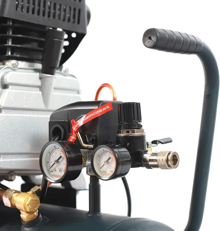 Компрессор поршневой Patriot Professional 24-320 масляный 320л/мин 24л 2000Вт