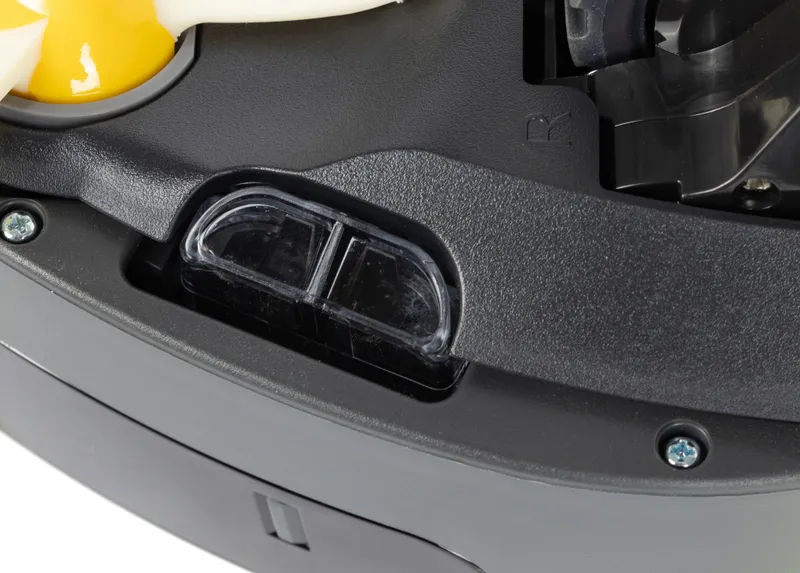 Пылесос-робот Irobot Roomba 698 серебристый/черный