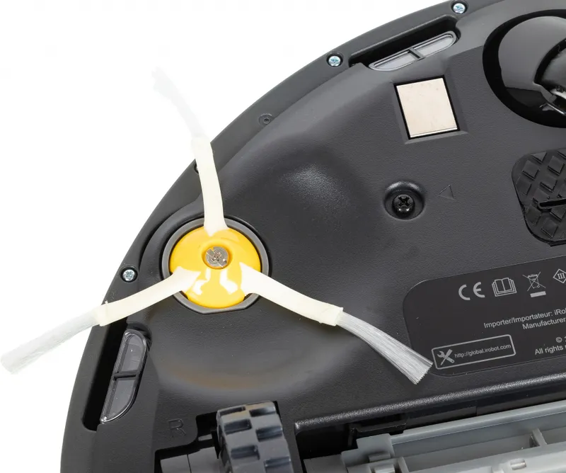Пылесос-робот Irobot Roomba 698 серебристый/черный