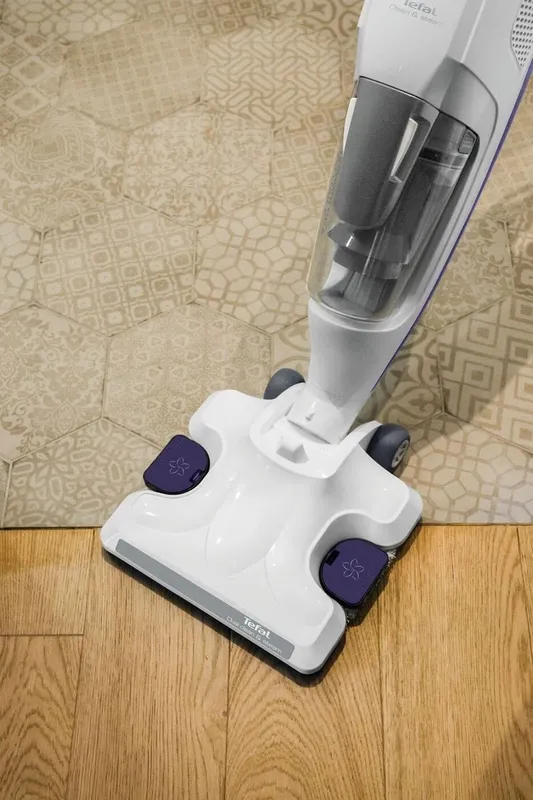 Пылесос паровой Tefal Clean & Steam Revolution VP7751WH 1500Вт белый/сиреневый