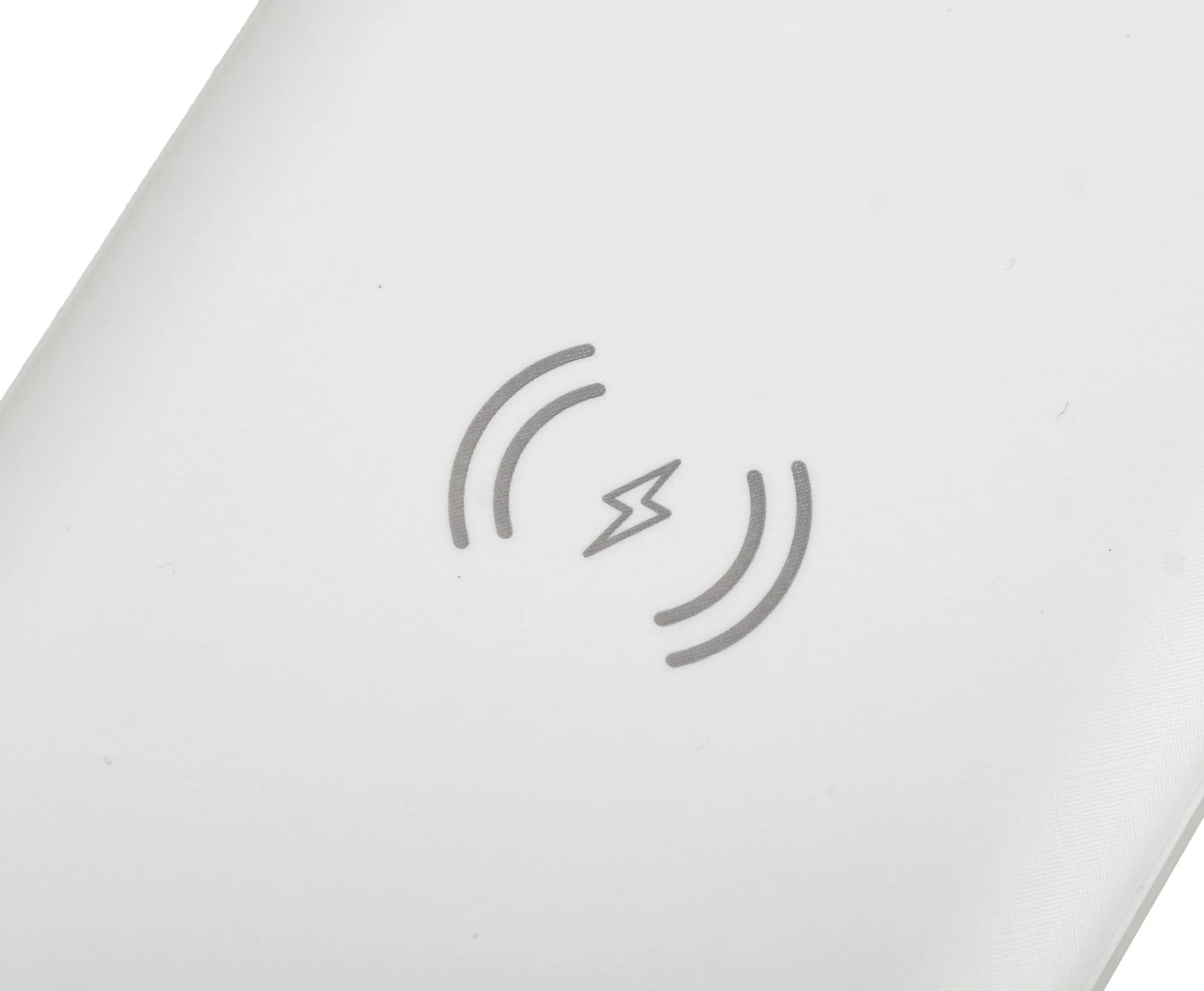 Мобильный аккумулятор Buro BPW10E 10000mAh 2A беспров.зар. белый (BPW10E10PWT)