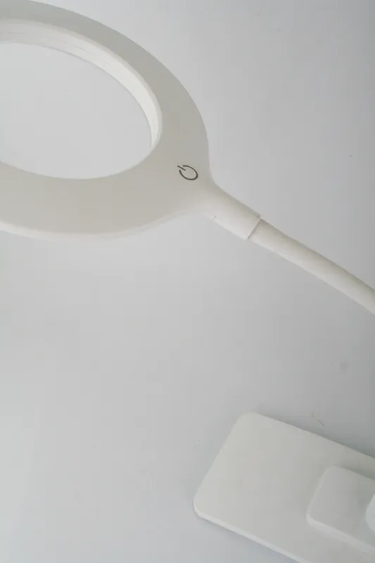 Светильник Camelion KD-814 C01 (12845) настольный на струбцине/основание белый 7Вт