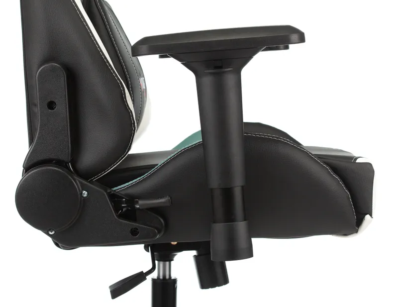 Кресло игровое Zombie VIKING TANK черный/серый/белый эко.кожа с подголов. крестов. металл