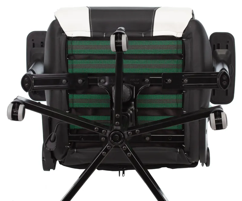 Кресло игровое Zombie VIKING TANK черный/серый/белый эко.кожа с подголов. крестов. металл