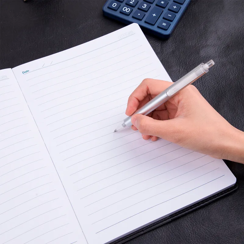 Блокнот Deli 7900 B5 250х175мм искусст. кожа 80л черный