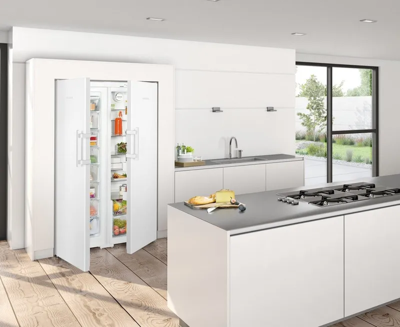 Холодильник Liebherr Comfort SBS 7242-22 001 белый (двухкамерный)