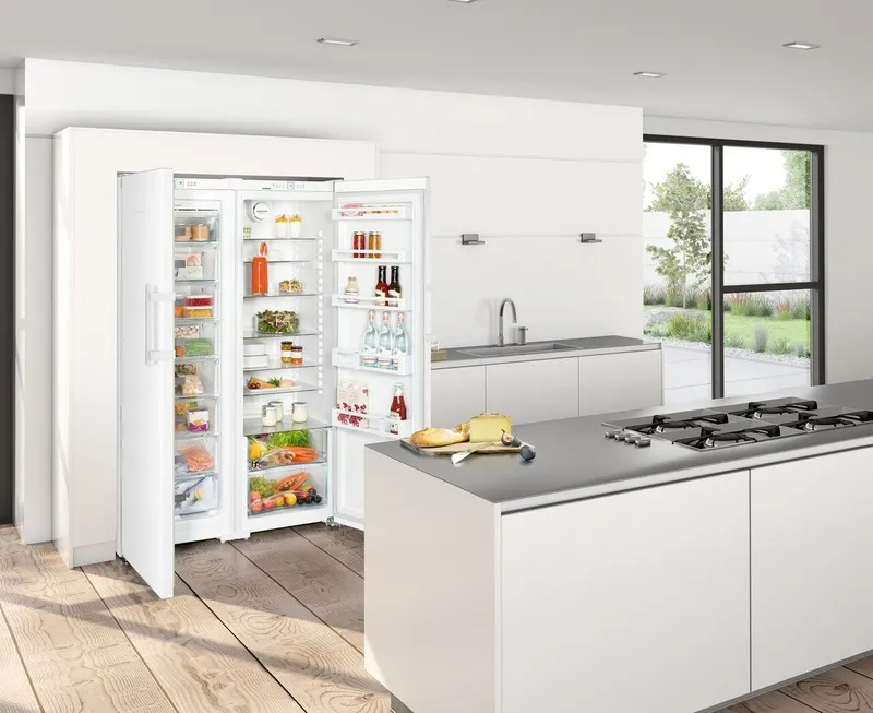 Холодильник Liebherr Comfort SBS 7242-22 001 белый (двухкамерный)