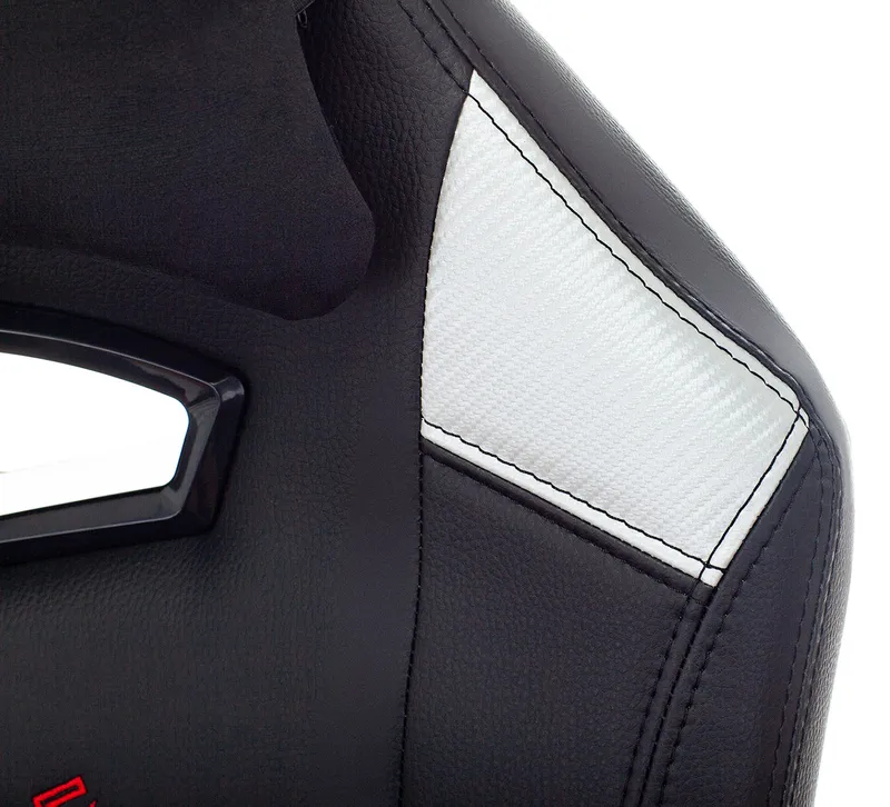 Кресло игровое Zombie HERO BATTLEZONE черный/красный эко.кожа с подголов. крестов. пластик