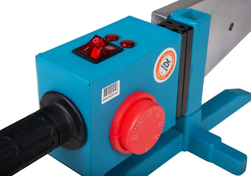 Сварочный аппарат для пластиковых труб Sturm! TW7225P 2.5кВт Тмакс.:300 парн.насад. 6насад. (кейс в компл.)