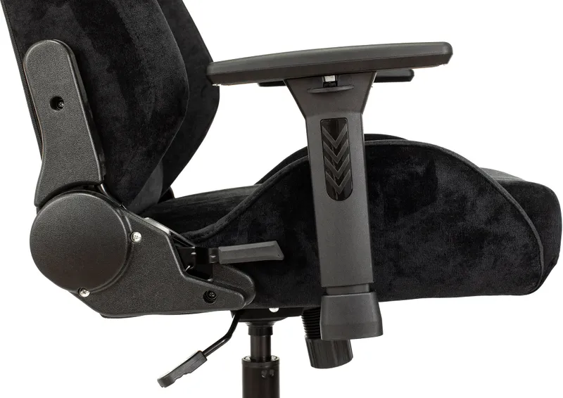 Кресло игровое Knight N1 Fabric черный Light-20 с подголов. крестов. металл