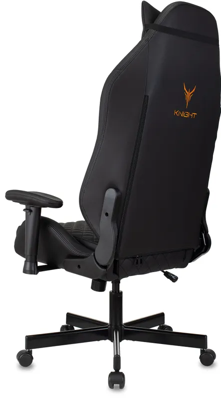 Кресло игровое Knight EXPLORE черный ромбик эко.кожа с подголов. крестовина металл (плохая упаковка)