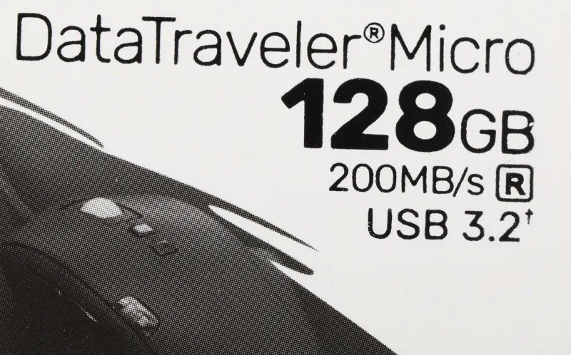 Флеш Диск Kingston 128GB DataTraveler Micro DTMC3G2/128GB USB3.2 серебристый