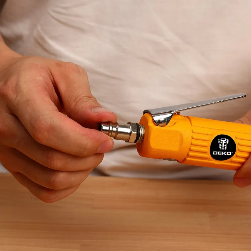 Шлифмашина орбитальная Deko DKPT02 SET 3 113л/мин шпинд.:3мм желтый/черный