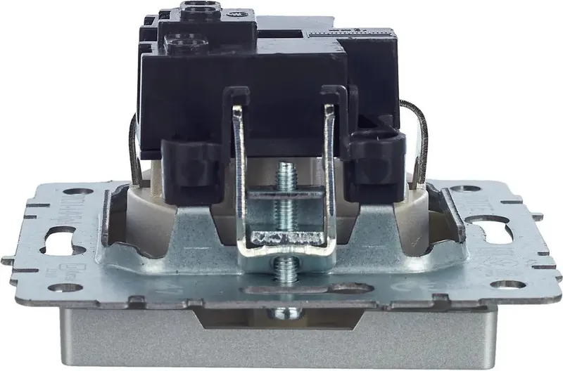Розетка силов. IEK Brite РС11-1-0-БрА BR-R11-16-K47 одинар. скрыт. зазем. IP20 алюминий (упак.:1шт)