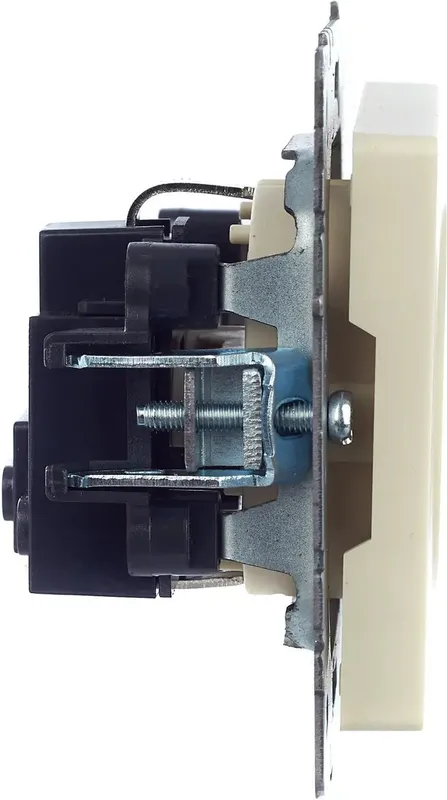 Розетка силов. IEK Brite РС11-1-0-БрКр BR-R11-16-K10 одинар. скрыт. зазем. IP20 бежевый (упак.:1шт)