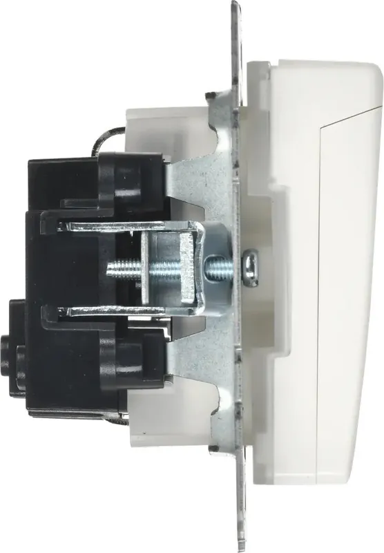 Розетка силов. IEK Brite РСбш10-3-44-БрБ BR-R16-16-44-K01 одинар. скрыт. зазем. штор. крыш. IP44 белый (упак.:1шт)